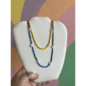 Bright Beaded Daisy Necklace