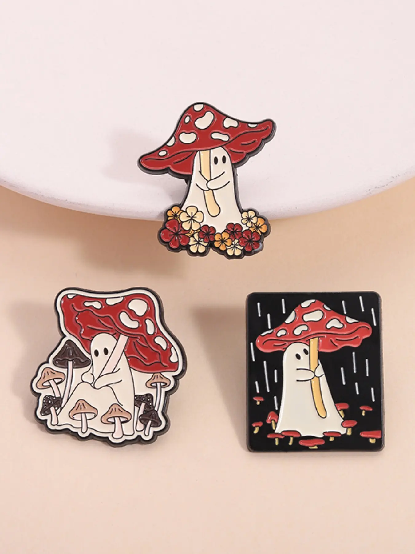 3pcs Ghost Mushroom Enamel Pins, Lapel Pins, Cute Fantasy Forest Design, Mystical Collectible Badges, Perfect Gift for Friends, Party Decorations, Lapel Brooch, Accessories
