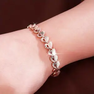 GracefulColorfulHeartCharmBracelet,MultifunctionalCopperWomen'sDailyWearandGiftJewelry,ElegantStyle,LuxuriousStylefashionablestackablebracelet