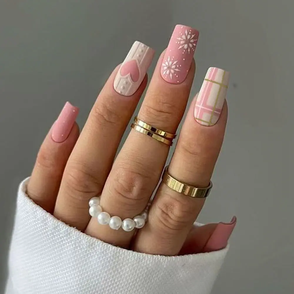 24pcs Long Water Bucket Press-On Nails, Snowflake Heart Bow Design, Christmas Winter Valentine Style, Acrylic False Nails for Women Girls