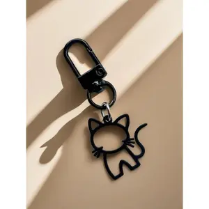 Lovely Hollow Carved Cat Shape Keychain, Stylish Animal Pendant Ornament, All-match Fashion Decor Accessory for Men Women Daily Use