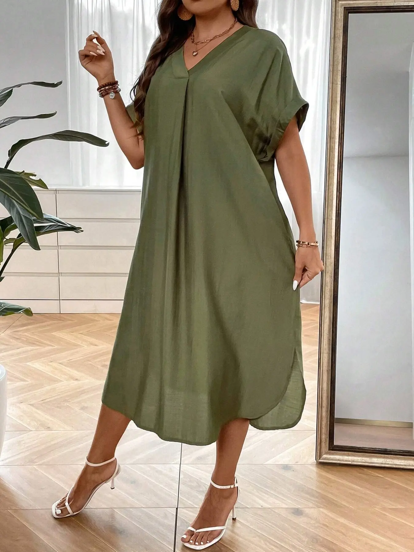 Plus Size Women's Solid Color Elegant Casual Classy Dress Summer Short Sleeve Womenswear, Versatile and Stylish, Perfect for Everyday Wear, Comfortable and Chic