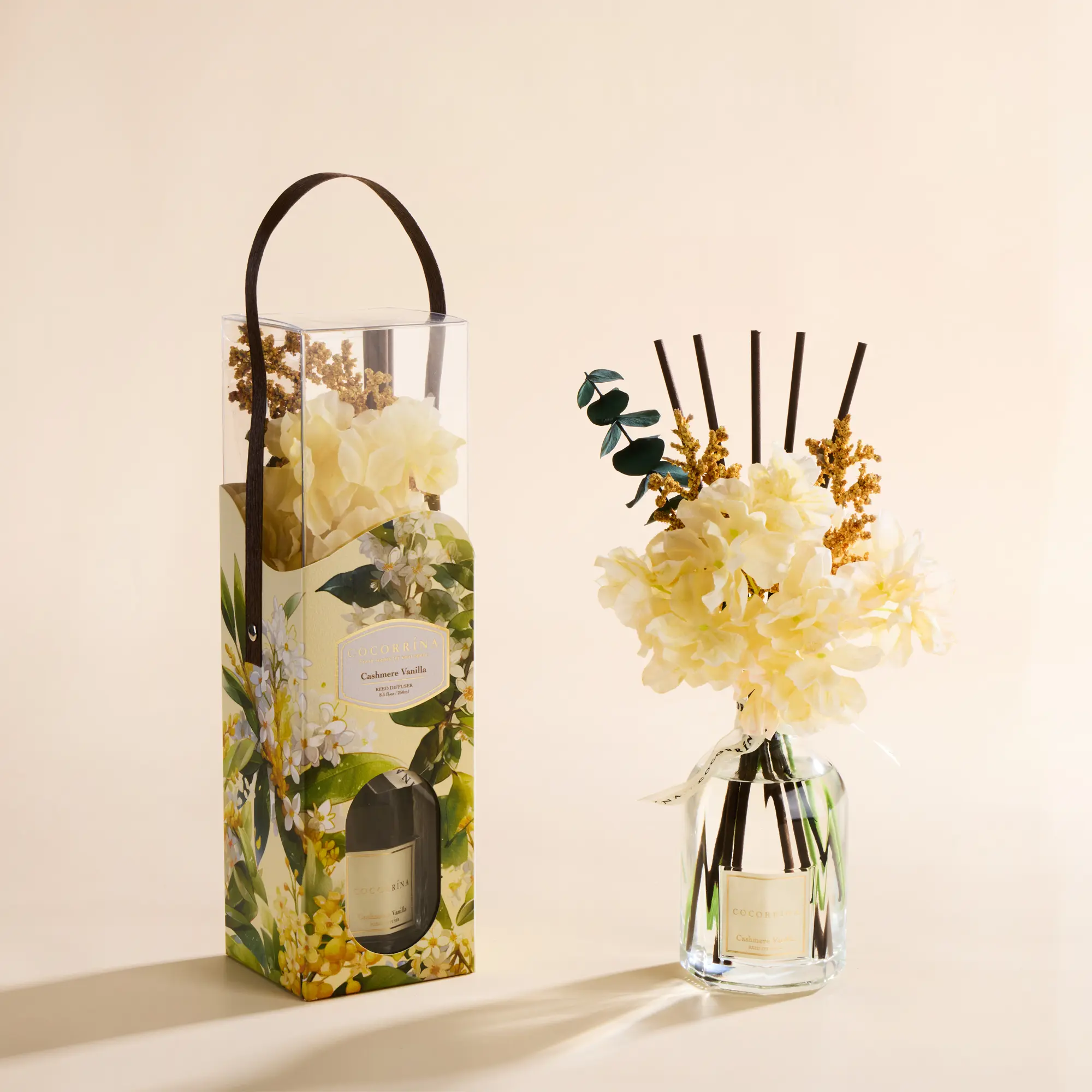 COCORRÍNA Reed Diffuser - Cashmere Vanilla 8.5 Fl.oz Flower Reed Diffuser with Sticks, Bedroom Bathroom Shelf Decor (Floral Basket Collection)