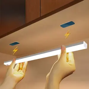 A set of 3 LED lights with motion detection - adjustable brightness, can be charged via USB (without data cable), (with three color temperatures: 3000K/4500K/6000K), suitable for use as night lights in bedrooms, stairways, kitchens, piano rooms, etc.