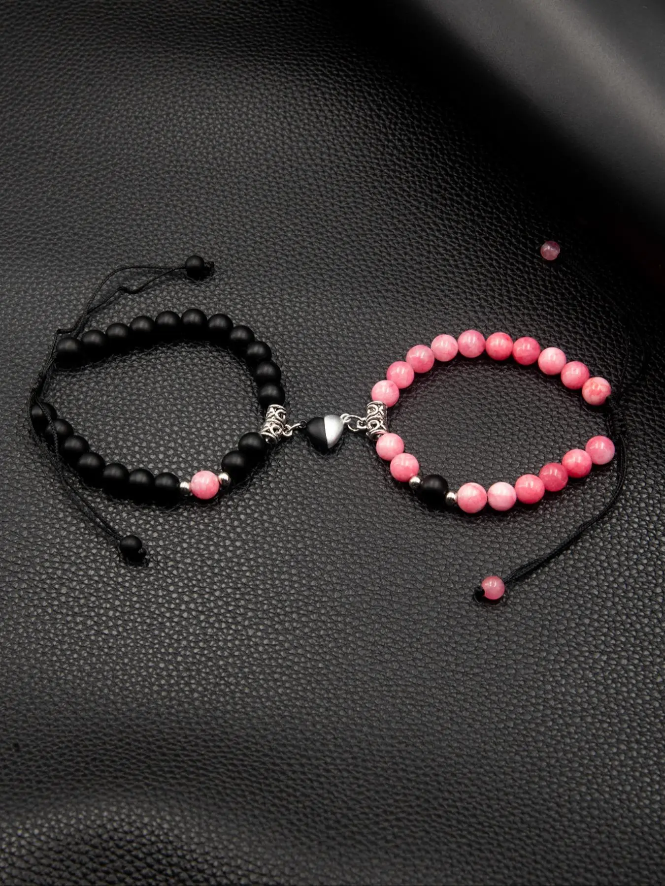 Magnetic Couple Bracelet, Heart Connection Bracelet, Handmade Gift for Valentine's Day & Graduation, Adjustable Bracelets