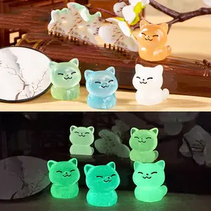 10 Random Color Resin Micro Landscape Figurines, Cute Cartoon Glow-In-The-Dark Cat Animal Decorations, Desktop Car Creative Accessories, Ornaments, Home Decor Statue, Resin Ornament Set