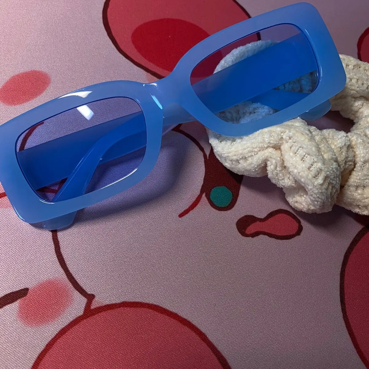 Noo0ds Summer Sunnies - Stylish Shades for Sunny Days