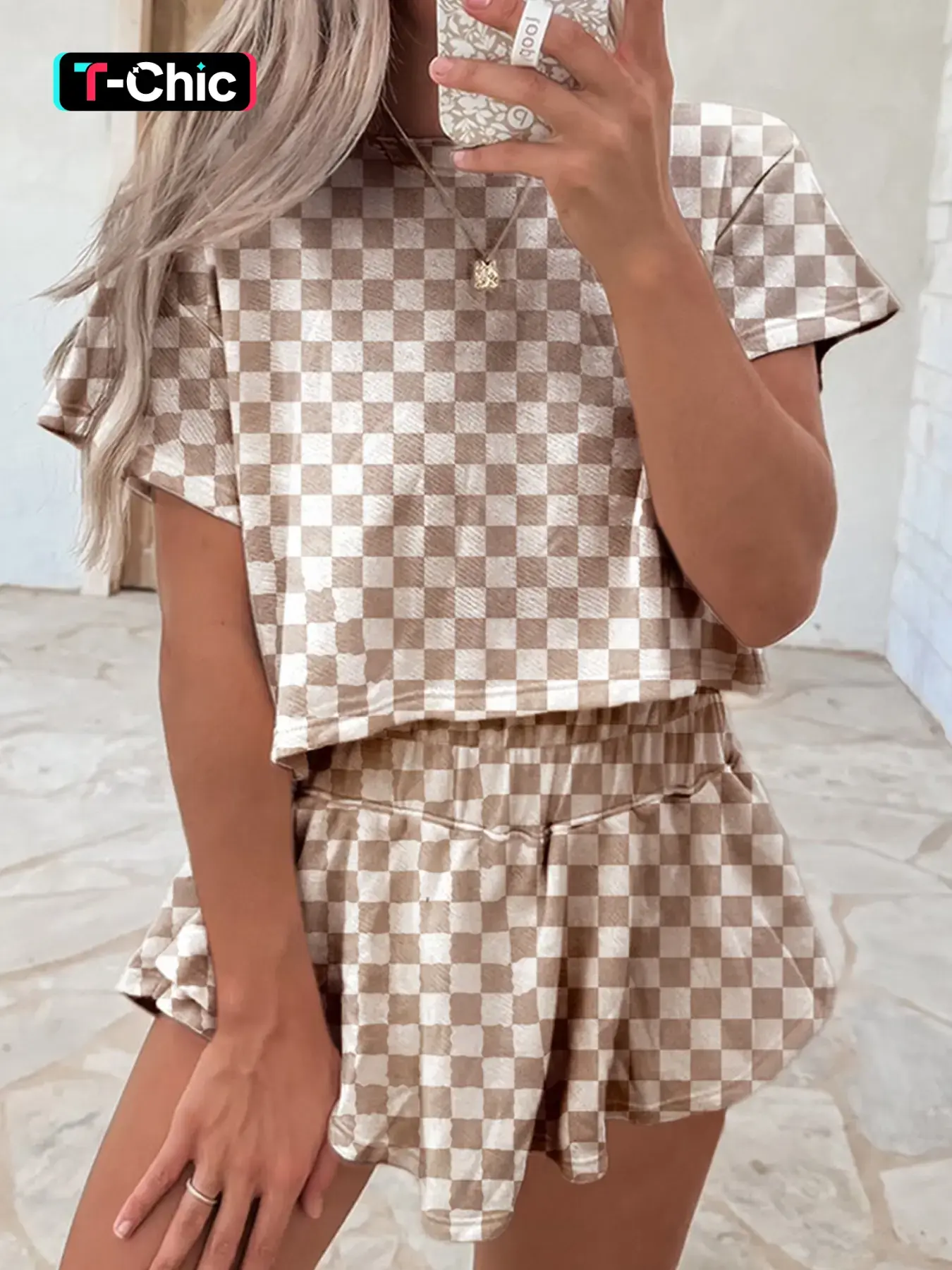 Women's Two-Piece Set Casual Colorblock Checkerboard Plaid Printed Short Sleeve Tee & High Waist Skorts, Chic and Cozy Style Everyday Apparel for Daily Outdoor Wear, Ideal for Spring and Fall Womenswear Outfits