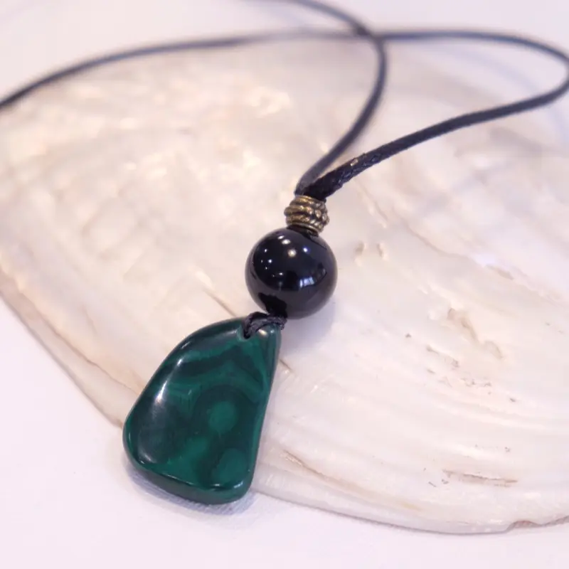 Amulet (Malachite /Black Onyx)