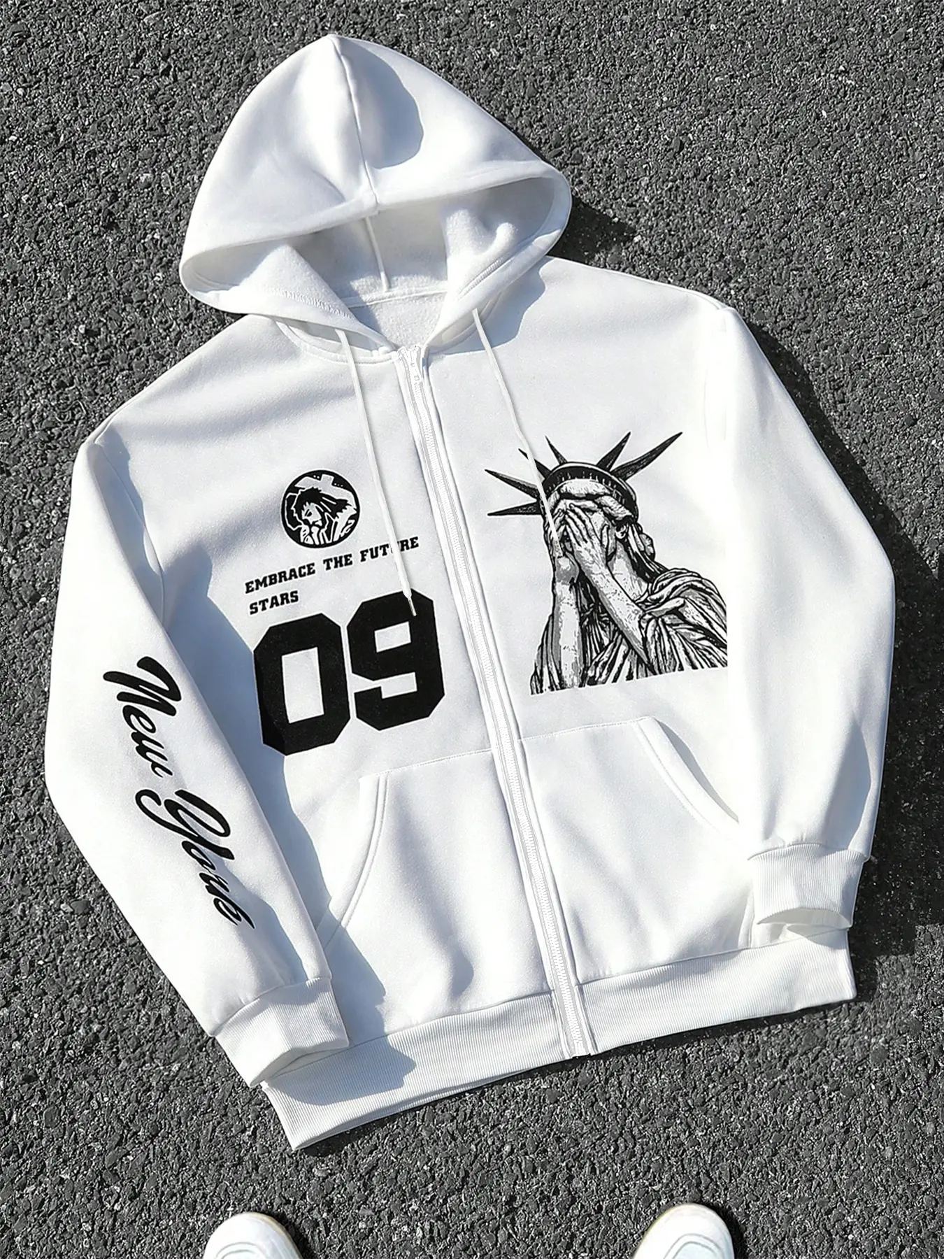 This men's printed knitted hoodie, made from a relaxed knit fabric and adorned with letters, numbers, and graphics, is a perfect choice for fall and winter Casual streetwear Sweatshirts. Its comfortable material also makes it an excellent gift.