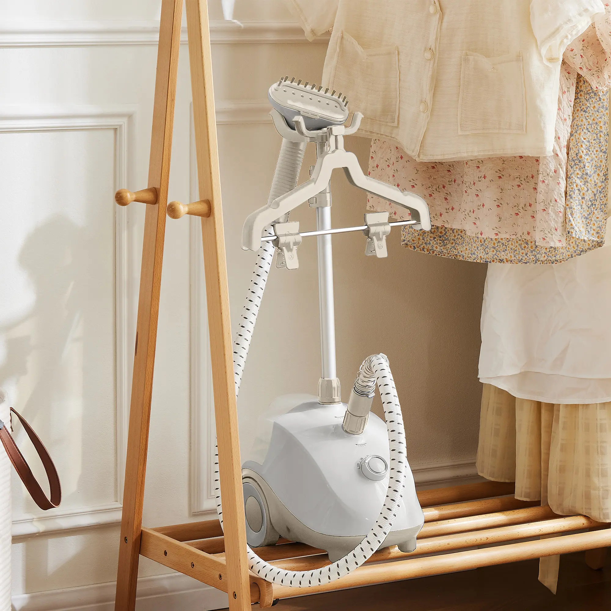 Standing Garment Steamer,1500W Powerful Steamer for Clothes with Roll Wheels,1.7L Water Tank for 55 Min Continuous Steaming,3 sections of telescopic,perfect for both commercial and home use