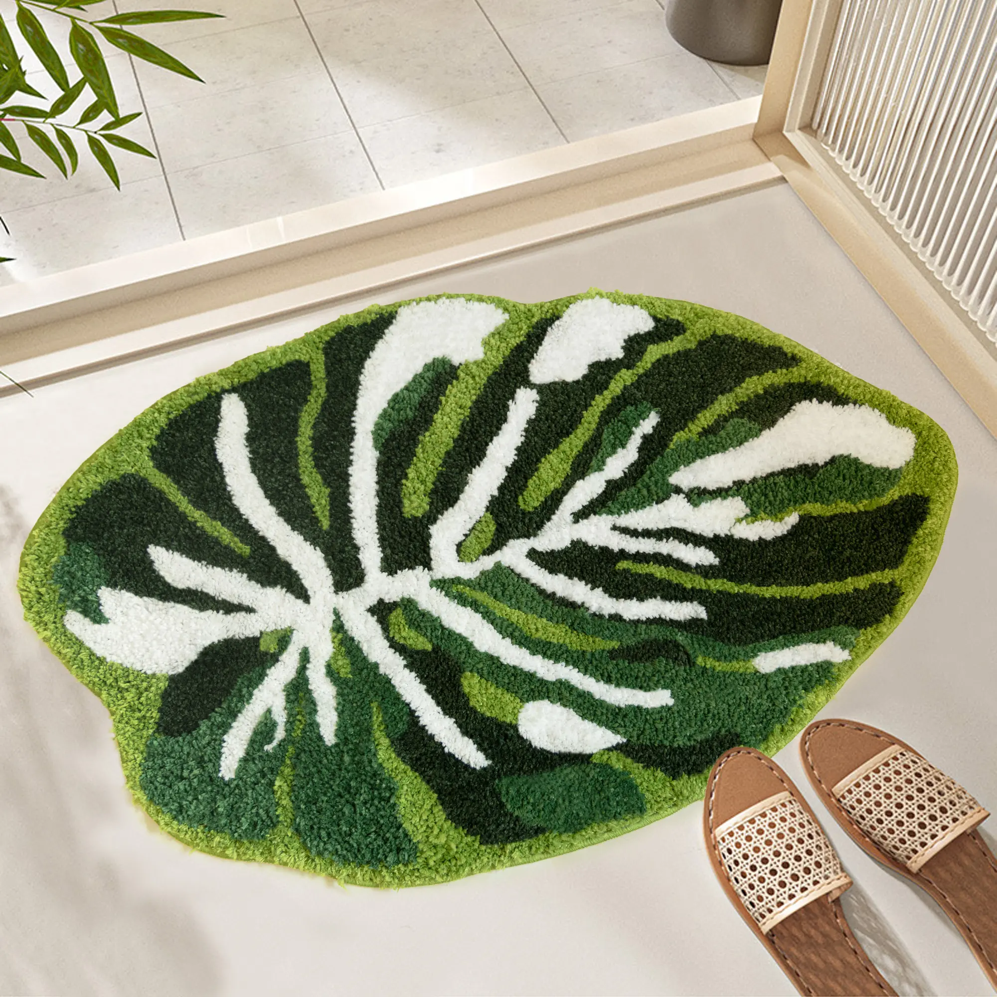 Isyorefam Non-Slip Washable Kids Rug with Green Leaf Design Swiss Cheese Plant- 20"x32" Soft Nursery Carpet Mat for Bedroom, Bathroom, Playroom,Boho Children's Room Decor Eco-Friendly Floor Mat