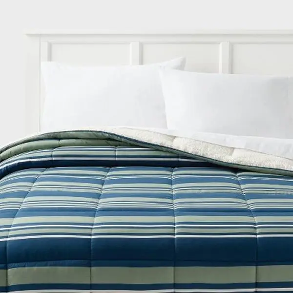 Faux Shearling Microfiber Reversible Comforter - Room Essentials