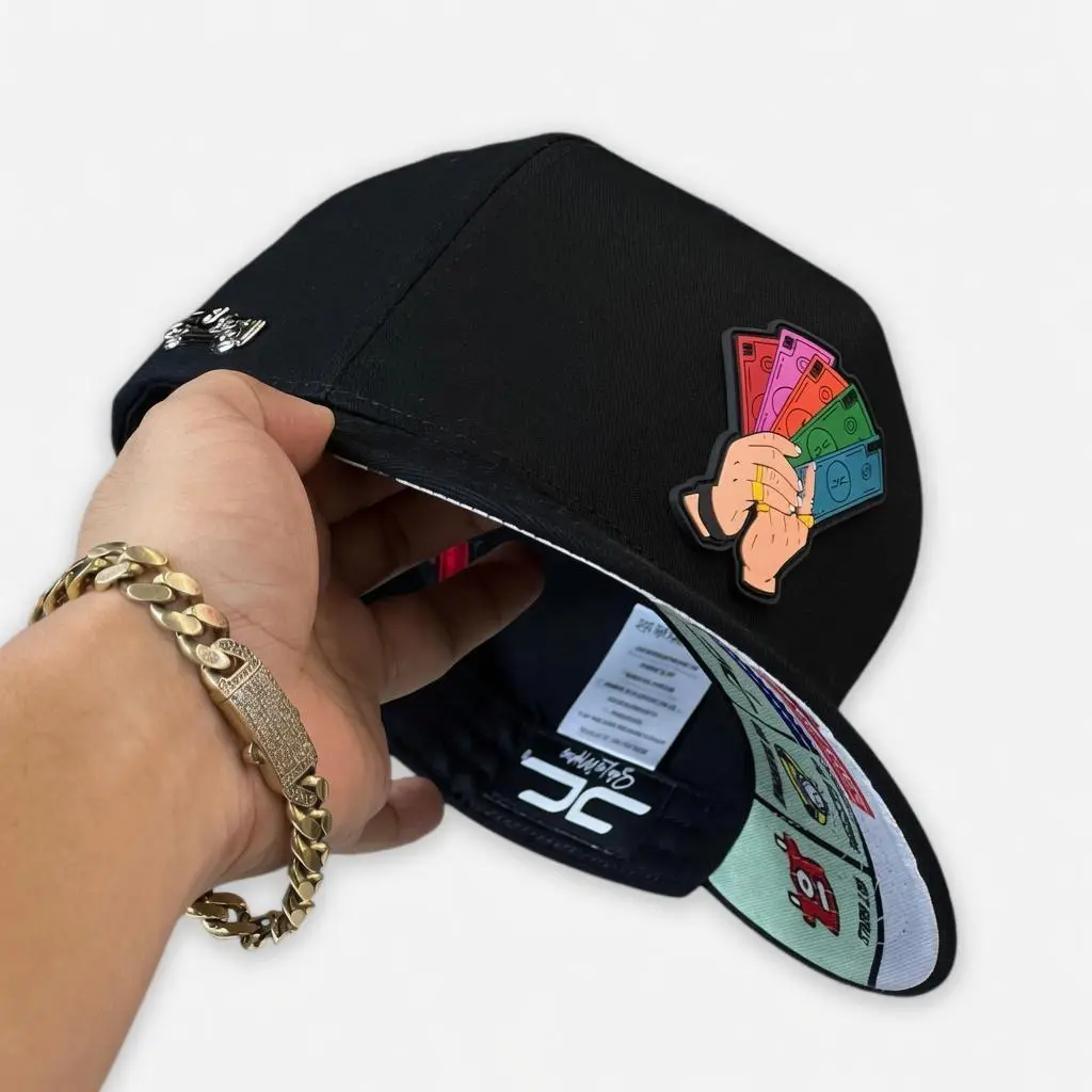 Black Graphic Embroidered Snapback Hat Adjustable Baseball Cap for Men Women Cotton Flat Bill Streetwear Hip Hop Cap Casual Outdoor Sports Fashion Unisex Breathable Summer Sun Hat