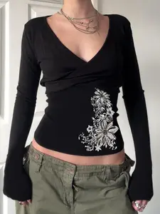 Floral Print V Neck Cross Long Sleeve Vintage Y2K Fall Winter T-Shirt Fit for Women, Retro Grunge Streetwear Style Casual Top Lady