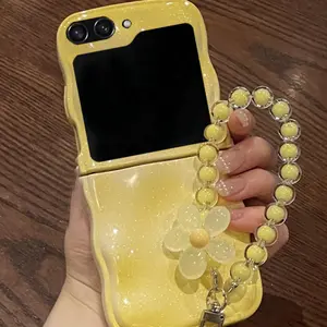 Korean Cute Fresh Glitter Yellow Wave Edge Case With Flower Beads Chain for Samsung Galaxy Z Flip7 6 ZFlip5 ZFlip4 Hard Cover