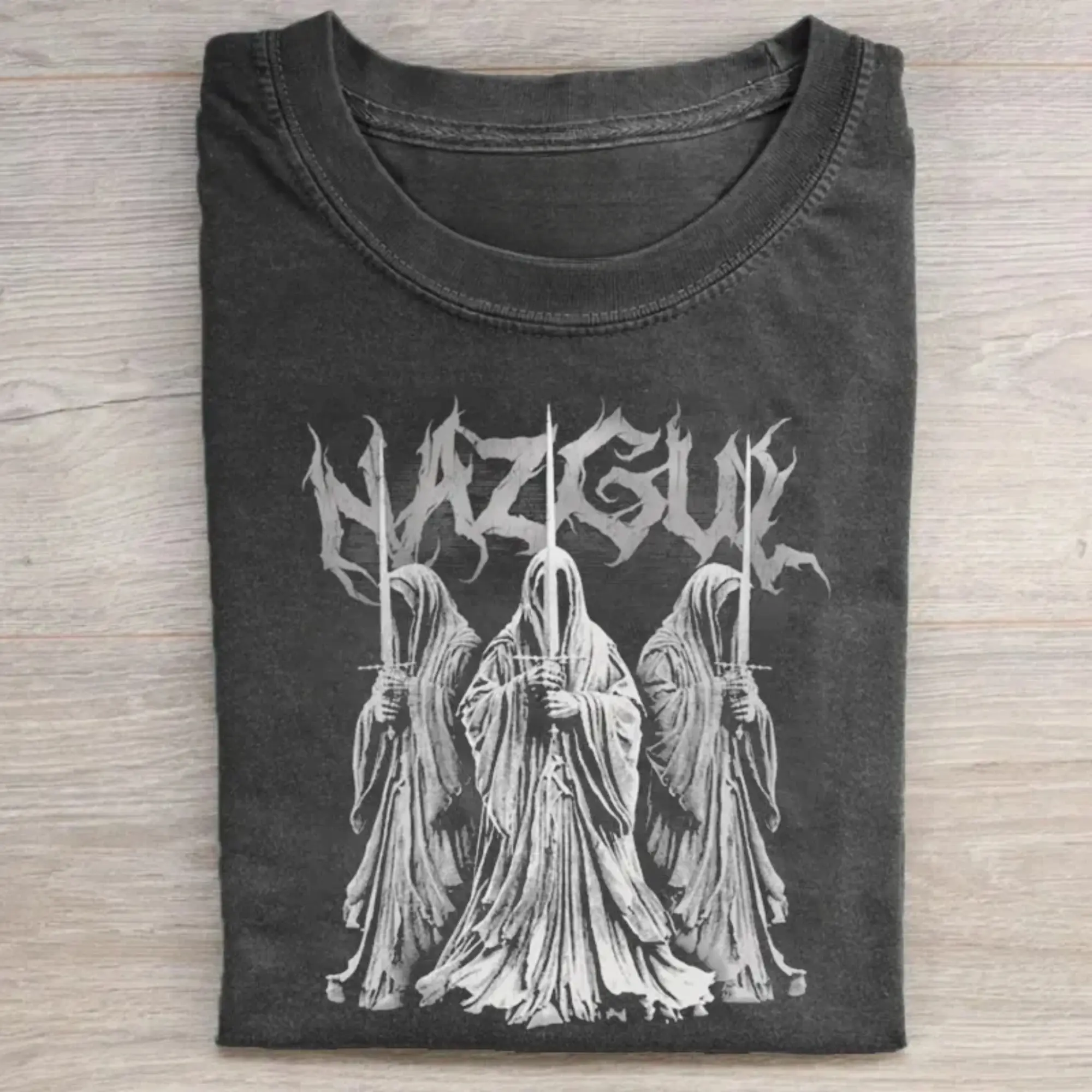 Gildan Men's Fitted Vintage Nazgul Graphic T-Shirt - Black Riders, Lord of the Rings, Ringwraiths, Middle Earth - Short-Sleeve, Round Neck, Menswear Casual Streetwear Top, Graphic T Shirts