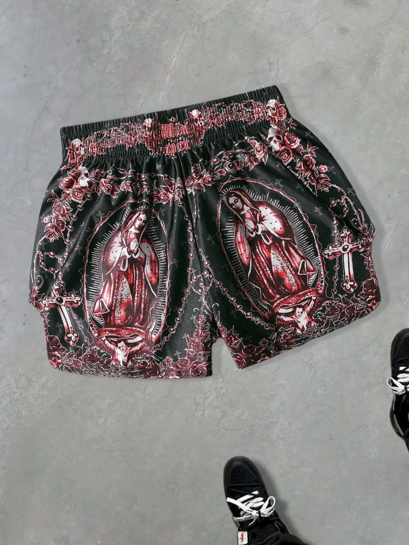 Men's Virgin Mary Print Muay Thai Shorts, Gothic Tattoo Style Fightwear Streetwear Casual Athletic Shorts, Fit Shorts, Graphic Fitness Shorts