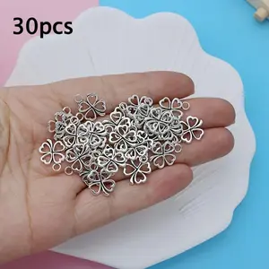 Clover pendant, DIY sewing accessories for clover pendant