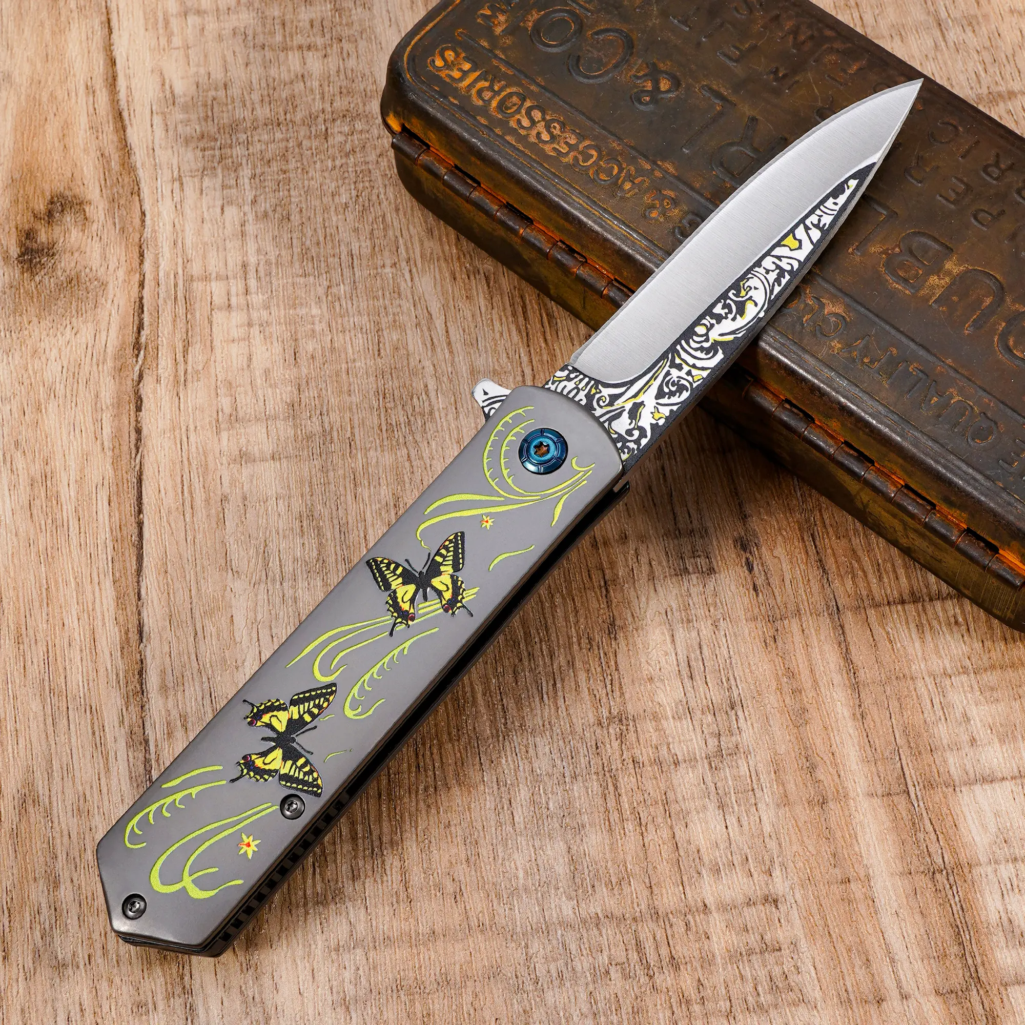 Sharp Pocket Fruit Knife，EDC Folding Knife, High-Quality Stainless Steel Small Knife, Ideal for Outdoor Camping Hiking Fishing & Daily Carry，Collectible Decorative Knife for Everyday Carry, Gift for Men tactical