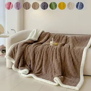 1pc Taffeta Fleece Blanket, Thickened Warm Fleece Blanket Ultra-Warm Fluffy Lightweight Coverlet, Diamond Pattern Shearling Fleece Blanket, Soft Skin-Friendly All-Season Use, Multi-Purpose Blanket, Soft Throw Blanket