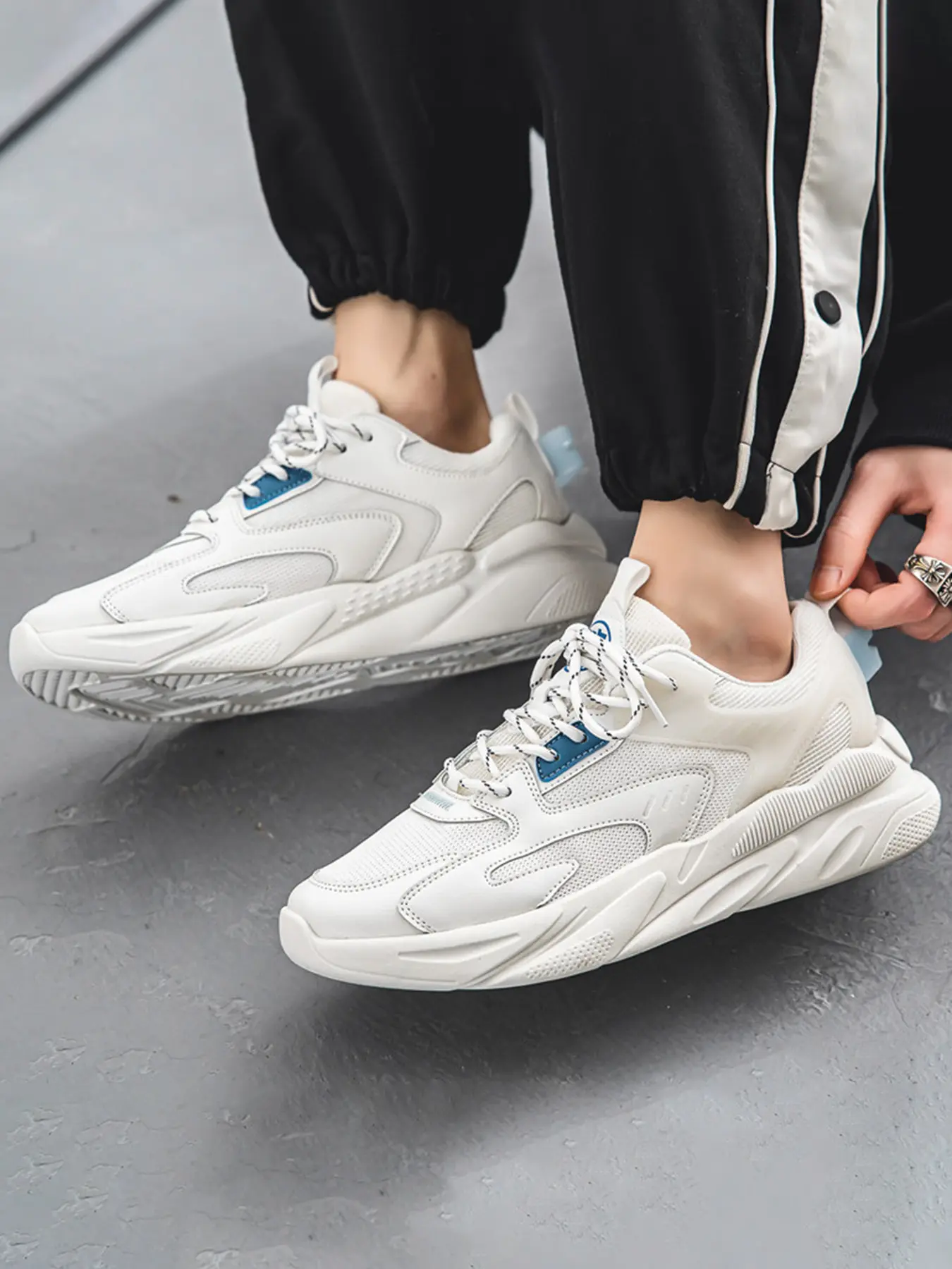 Spring New Arrival 2026 Men's Chunky Sporty Running Shoes, Athletic running shoes, Breathable Mesh Upper, Thick Sole for Added Height, Non-slip, Wear-resistant, Lightweight, and Soft Sole, Ideal for Outdoor Running, Daily Commuting, Fitness