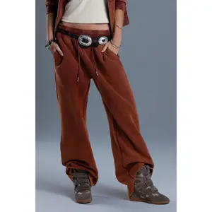 RS FW - Rhea Rhinestone Sweatpants (06/17/26 -VY)
