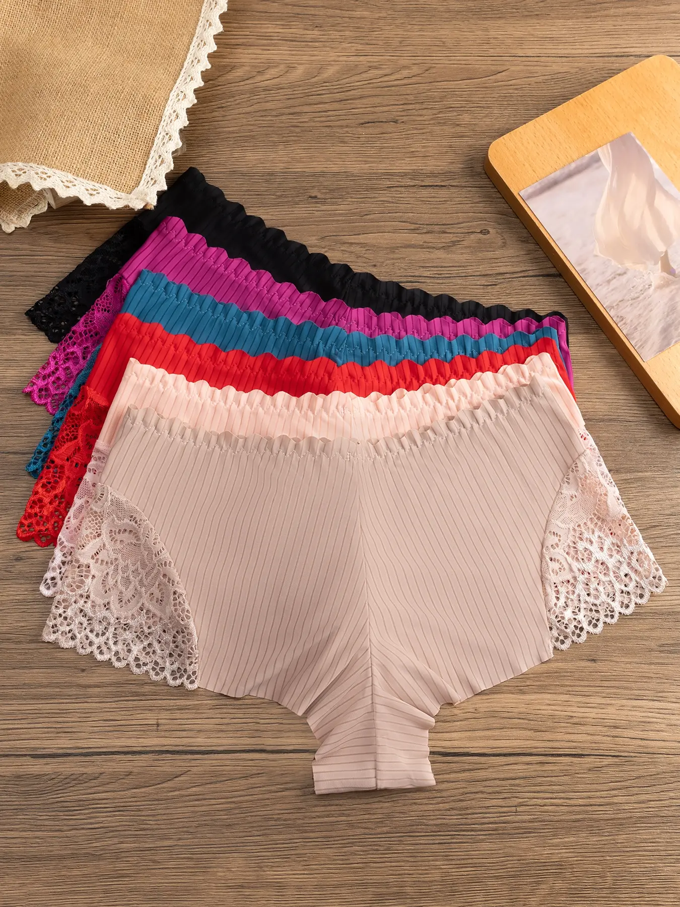 6-Pack Women's Stylish Striped Low-Waist No Show Knitted Stretch Underwear, Casual Fitted Design for All Seasons, Everyday, Comfortable, Breathable and Modest Lace Trim Panties