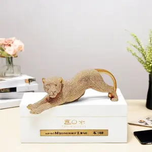 Classical Leopard Design Resin Ornament Statue, 1 Count Modern Home Decor, Desktop Decoration for Living Room, Tabletop Decoration for Office, Ideal Animal Theme Gift