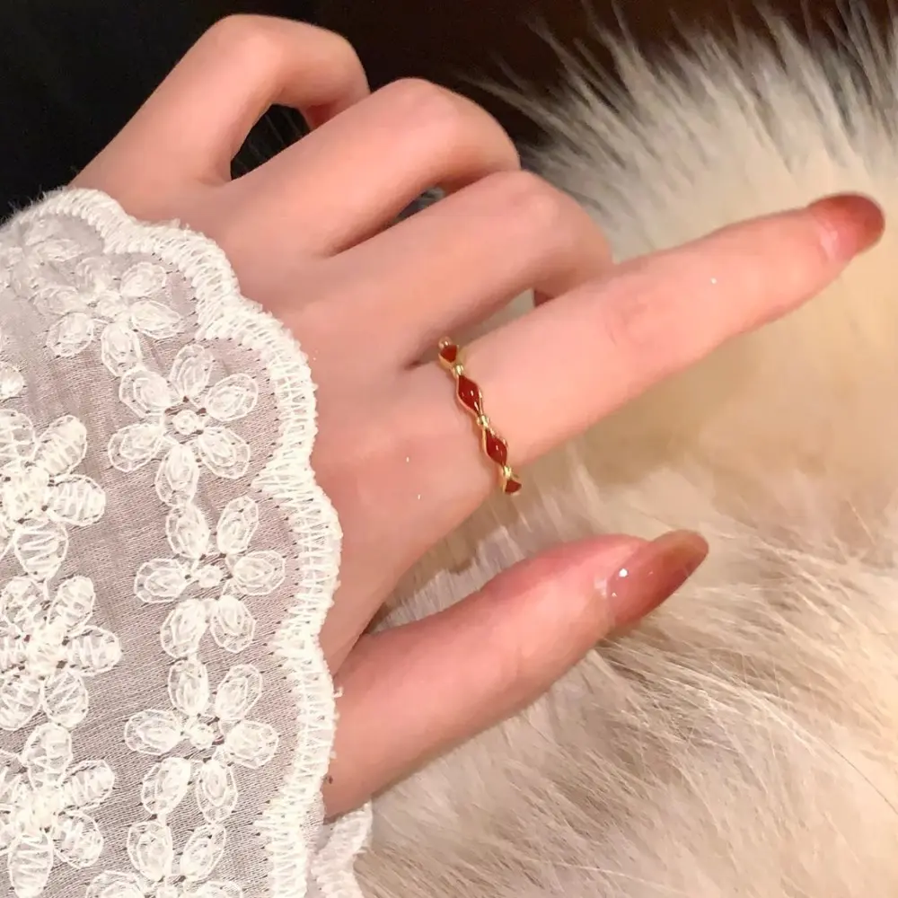 Lingge Red Drip Oil Ring