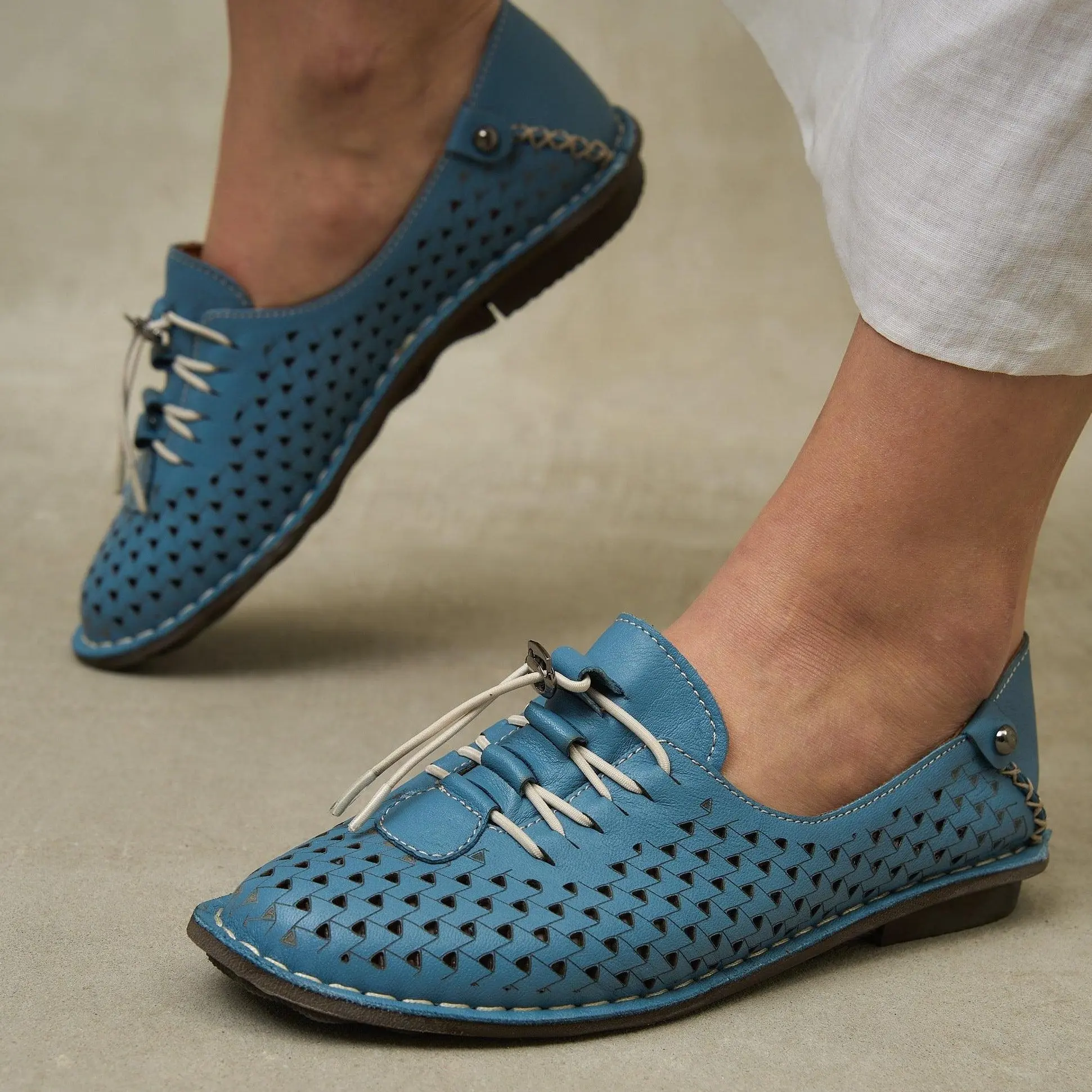 Jabin Leather Blue Women`s Summer Casual Moccasins