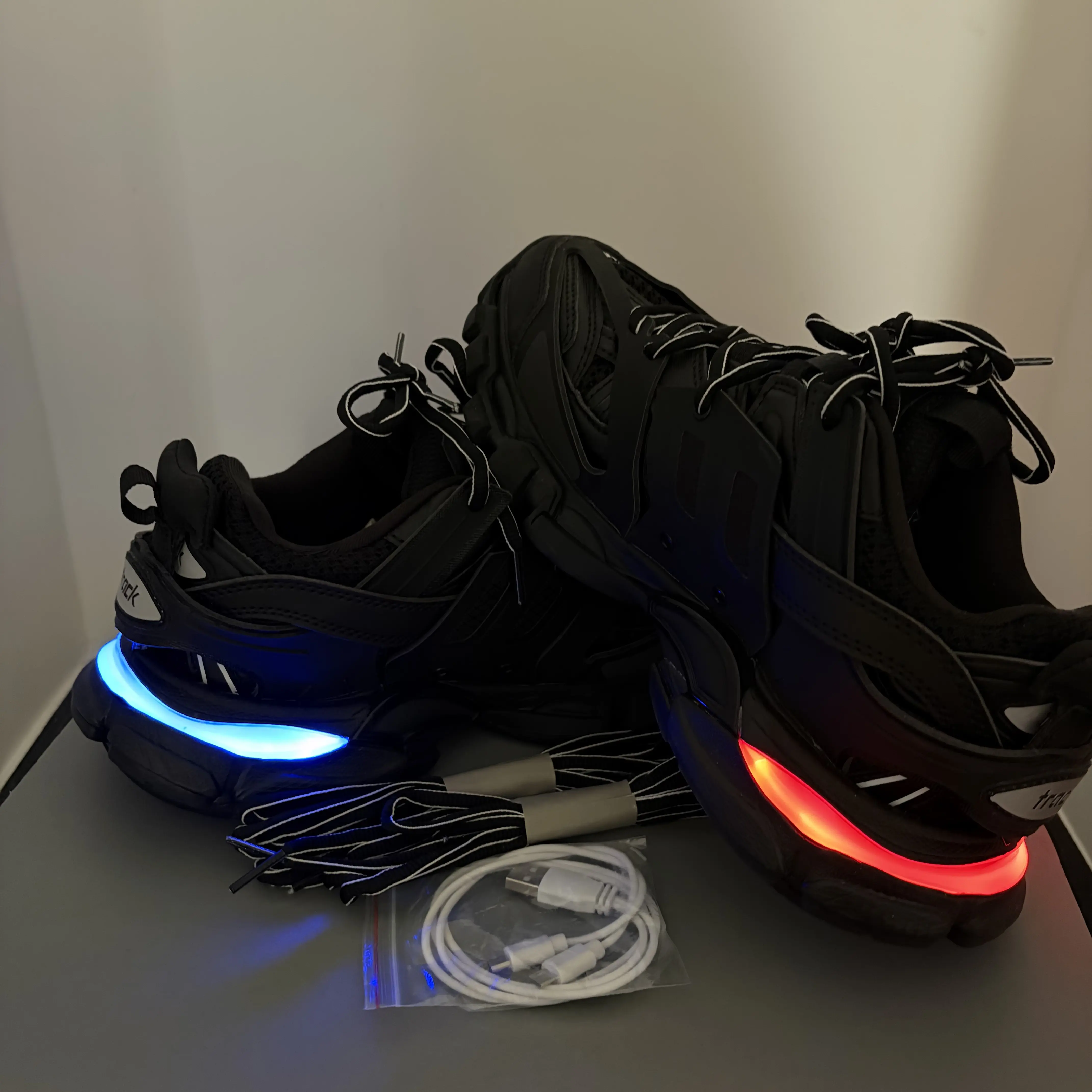 Track Shports LED Illuminated Athletic Sneakers, Casual Breathable Chunky-Heel Footwear, Training Shoes Running Closed Boy Trainer