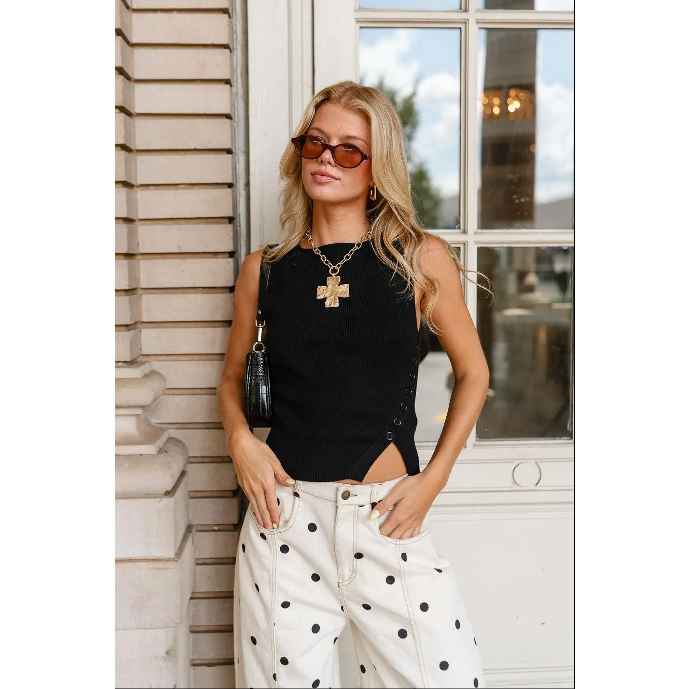Lillian Black Ribbed Button Tank