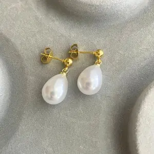 Elegant Teardrop Pearl Statement Earrings