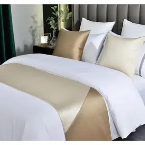 twelves Prague Contrast Bed Runner, King Patchwork Bedding Decorative Accent Bedding Scarf for Hotel Home Guestroom