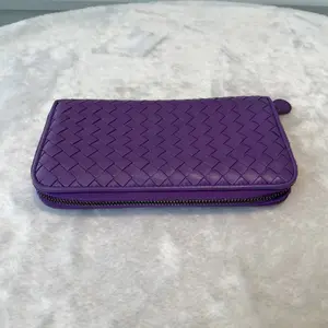 Pre-owned BOTTEGA VENETA Intrecciato Woven Lambskin Small Leather Goods BJ11088040800&60 Long Purse