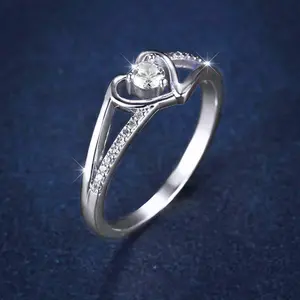 Elegant Romantic Shiny Cubic Zirconia Heart-Shaped Ring,  Jewelry Suitable For Wedding, Engagement, Valentine's Day