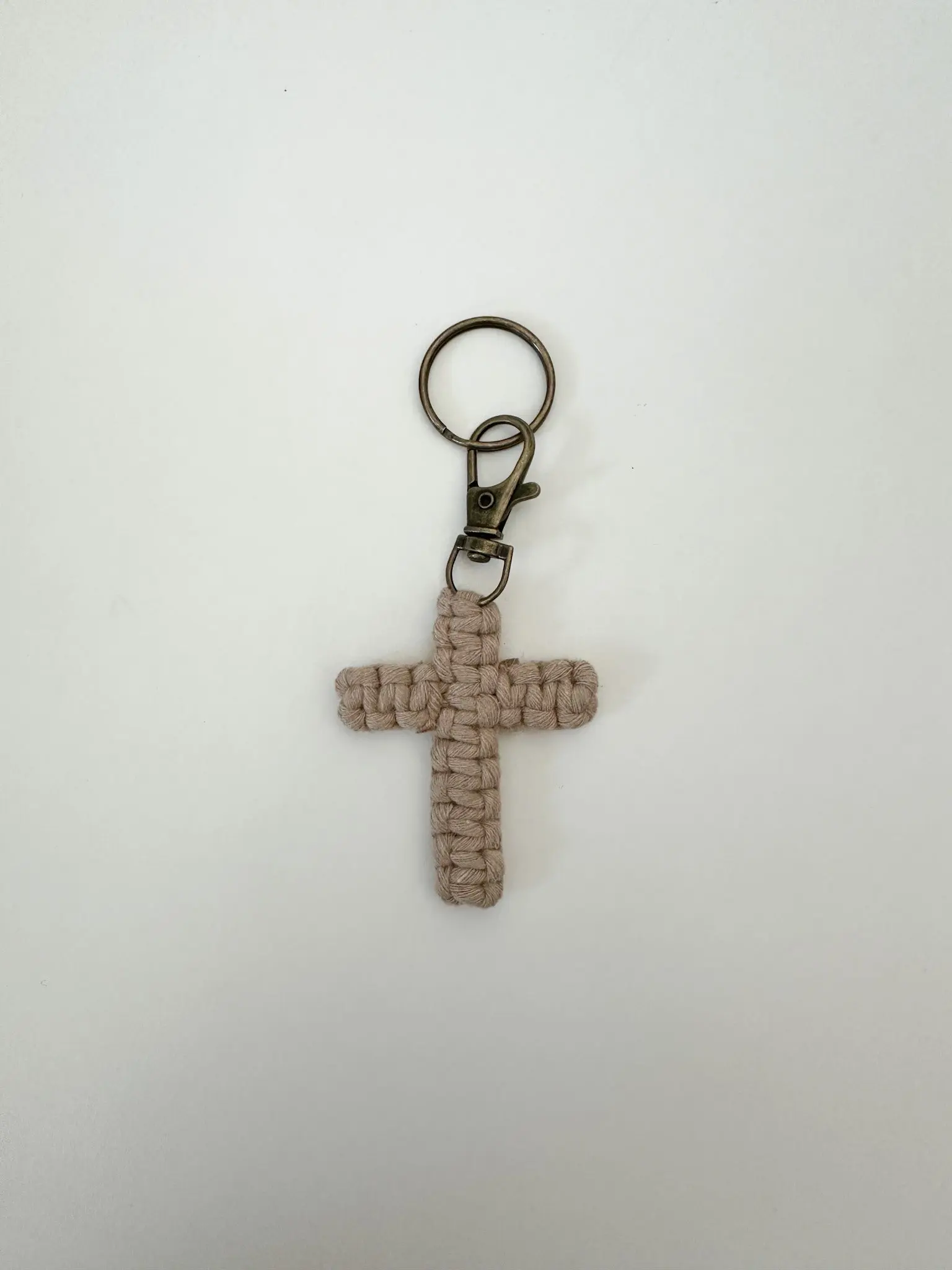 Macrame Cross Keychain - Sand
