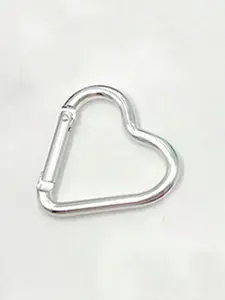Heart-Shaped Carabiner Hooks,Aluminum Snap Hook Clip Key Holder,Auto-Locking Keychain Clips For Fishing, Heart-Shaped Aluminum Snap Hook Clip Key Holder, Hiking, Traveling, Home,Running,Adventures And Camping Carabiner Clip，Bag Charm，Keychain