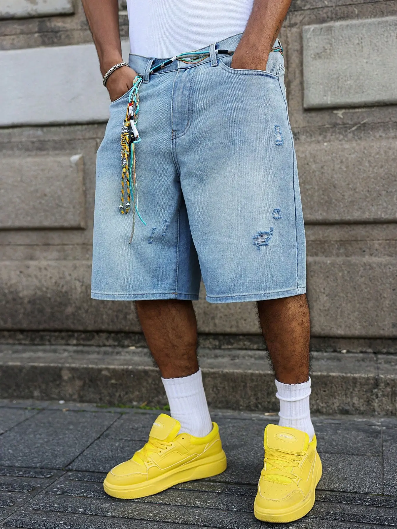 2026 American Vintage Oversized Straight Leg Washed Seven-Eleven Denim Jean Shorts with Pocket for Men, Menswear High Street Streetwear Casual Stylish Classic Versatile Distressed Design Summer Style