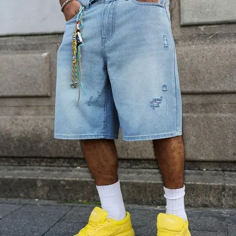 2026 American Vintage Straight Leg Washed Seven-Eleven Denim Jean Shorts with Pocket for Men, Menswear High Street Streetwear Casual Stylish Classic Versatile Loose Fit Ripped Distressed Design Summer Style