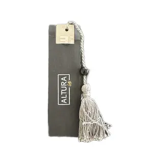 Exquisite Arabic calligraphy metal bookmark,Perfect for the holy Quran and other books, An ideal gift for a memorable occasion, stylish and elegantly crafted.