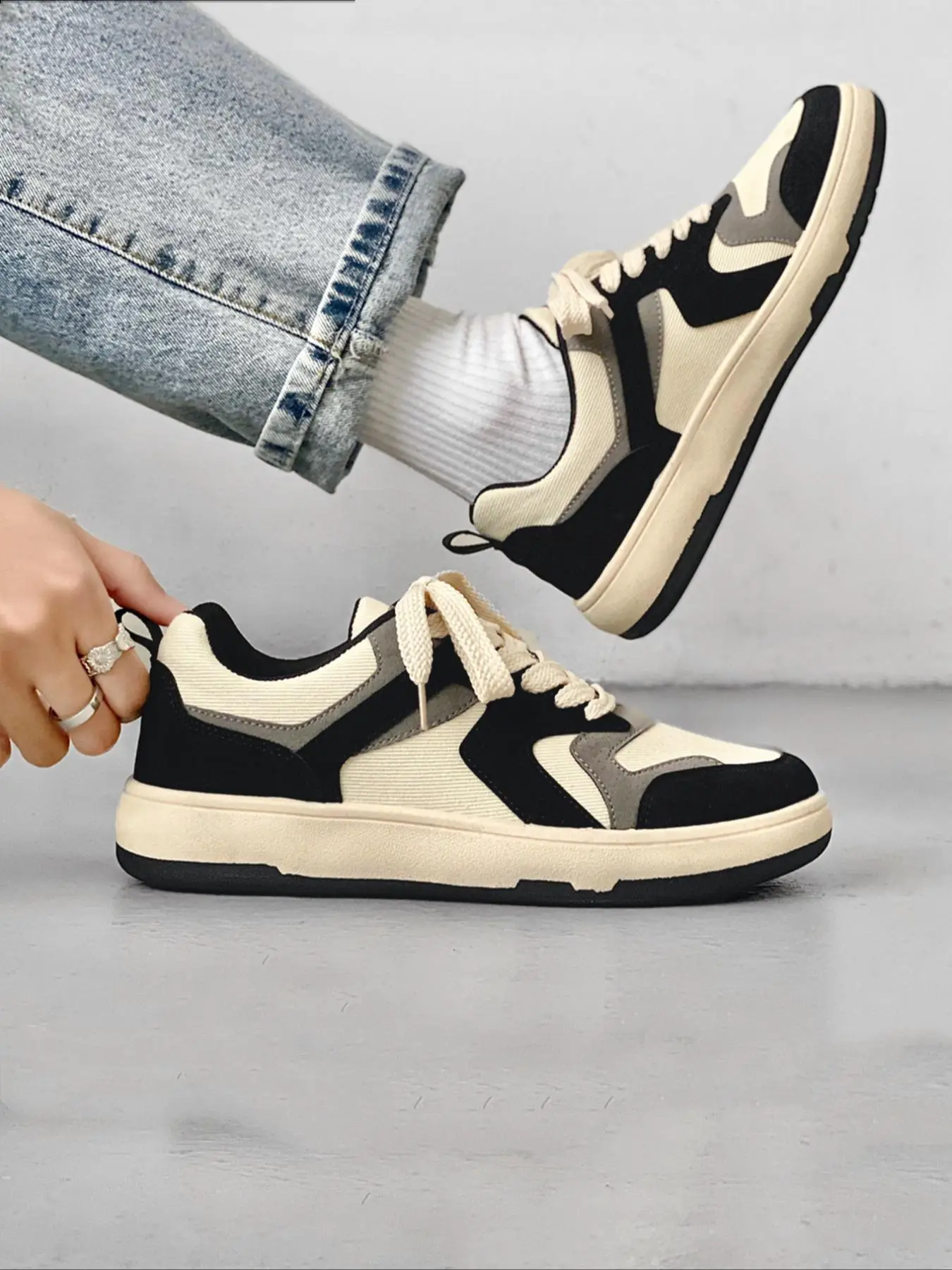 Men's Lace up Colorblock Low Top Skate Shoes, Fashion Comfortable Casual Shoes for Daily Life, Male Casual Round Toe Sneakers