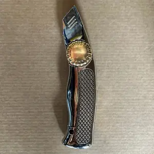 Roofing knife