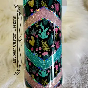 Cactus and Glitter Tumbler- handmade-Gift for special occasion- 24-ounce cup, pink and green glitter. #tumblers #iloveglitter