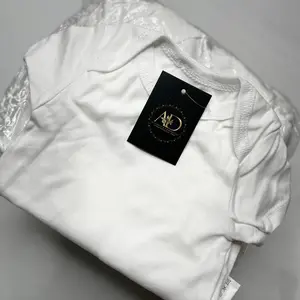 White plain onesies