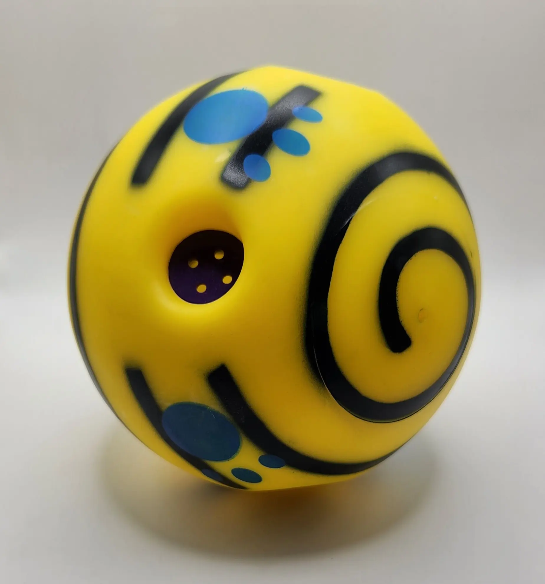 Interactive Giggle Ball for dogs herdingballdog