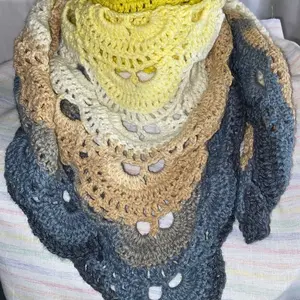 Virus Lace Scarf