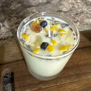 6 oz Soy Based Candle. LemonGrass/Frankincense