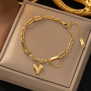 Aurevina Chain Bracelet with Heart Charm, Trendy Fashionable Jewelry for Daily Wear, Holiday and Birthday Gift for Her, Cute and Elegant All Matching Jewelry Accessaries
